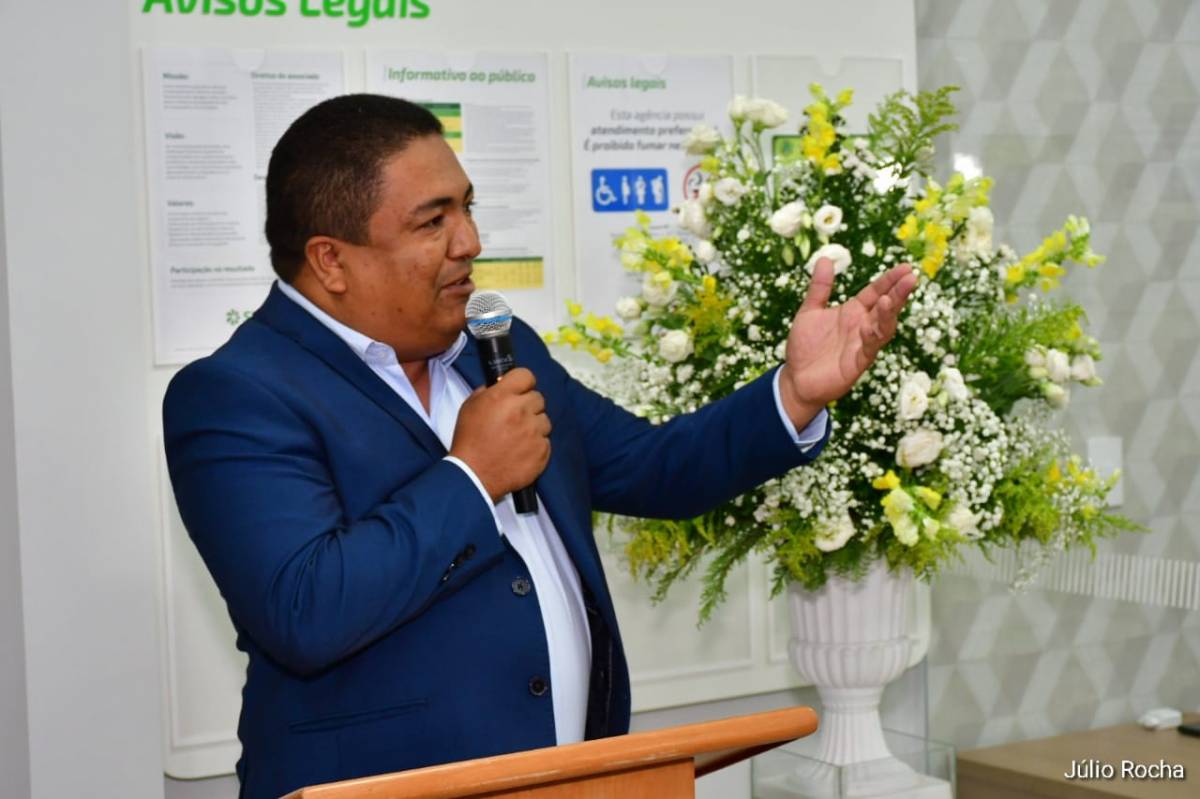 Presidente da Câmara e prefeita participam de inauguração da nova agência do Sicredi em Leverger