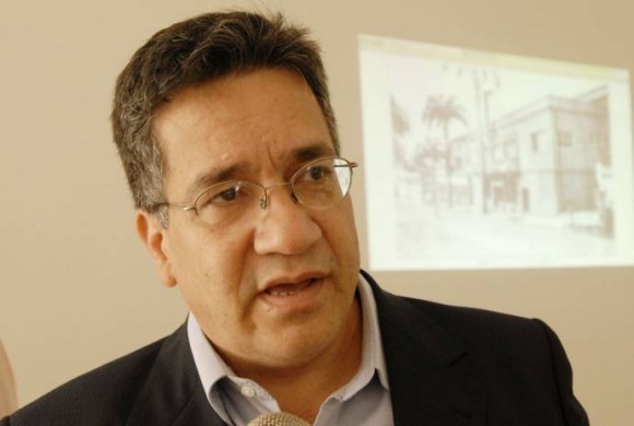 MORADOR DA BOCAINA RENUNCIA A PRÉ-CANDIDATURA