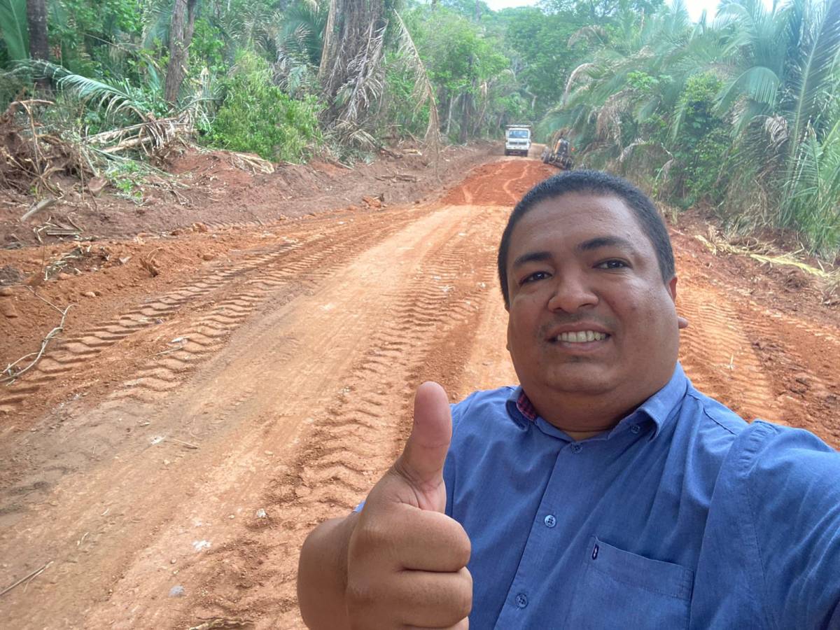 Prefeitura atende pedido de Rominho, e estradas da região de Mimoso passam por restauração 