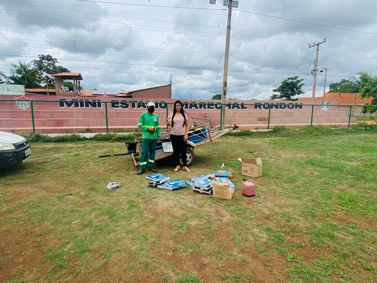 Prefeita Francieli atende reivindicação de Rafael Lima e prefeitura dá inicio as obras de revitalização do miniestádio da Cohaba Marechal Rondon