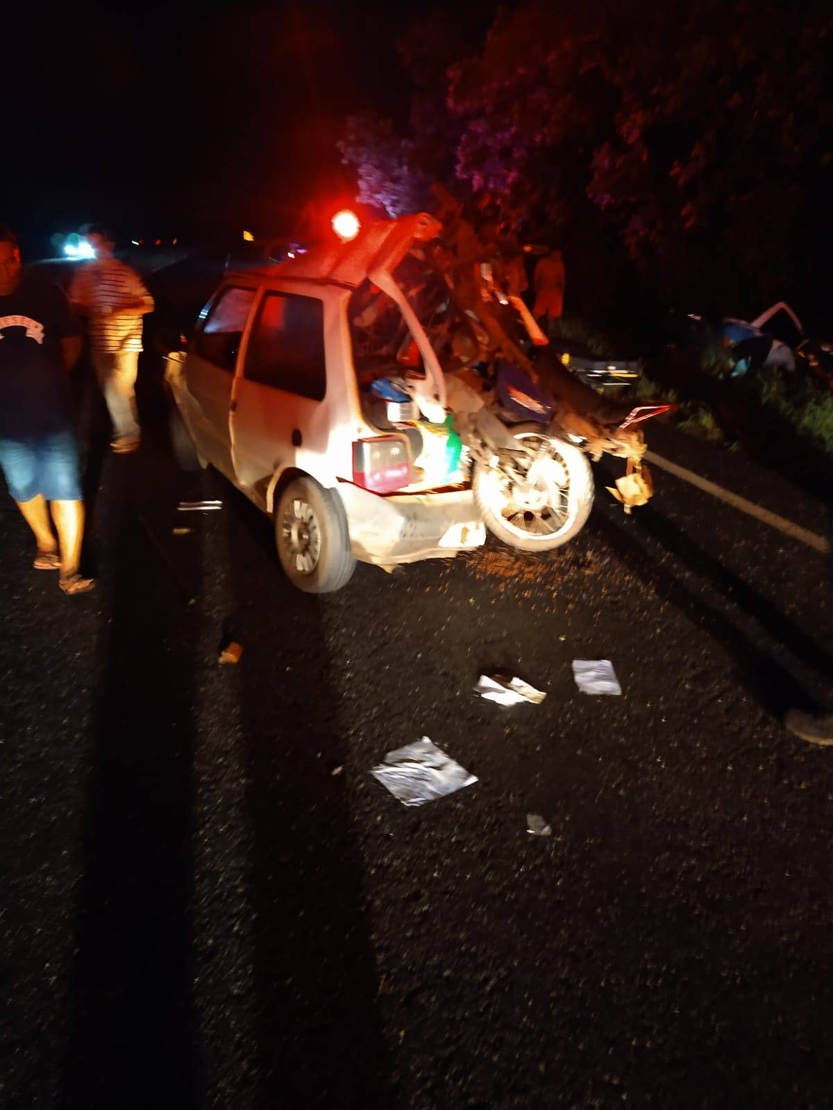Acidente entre carro e motocicleta mata morador de Leverger; Veja Fotos 