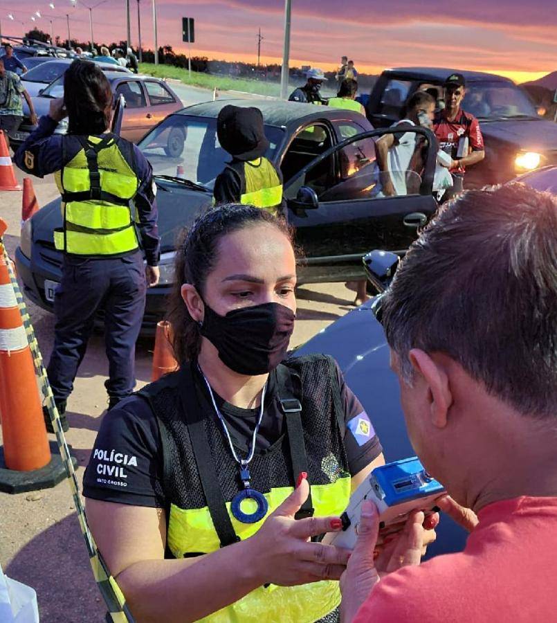 Mais de 40 motoristas foram multados por dirigirem sem documentos na MT-040; Veja Vídeo