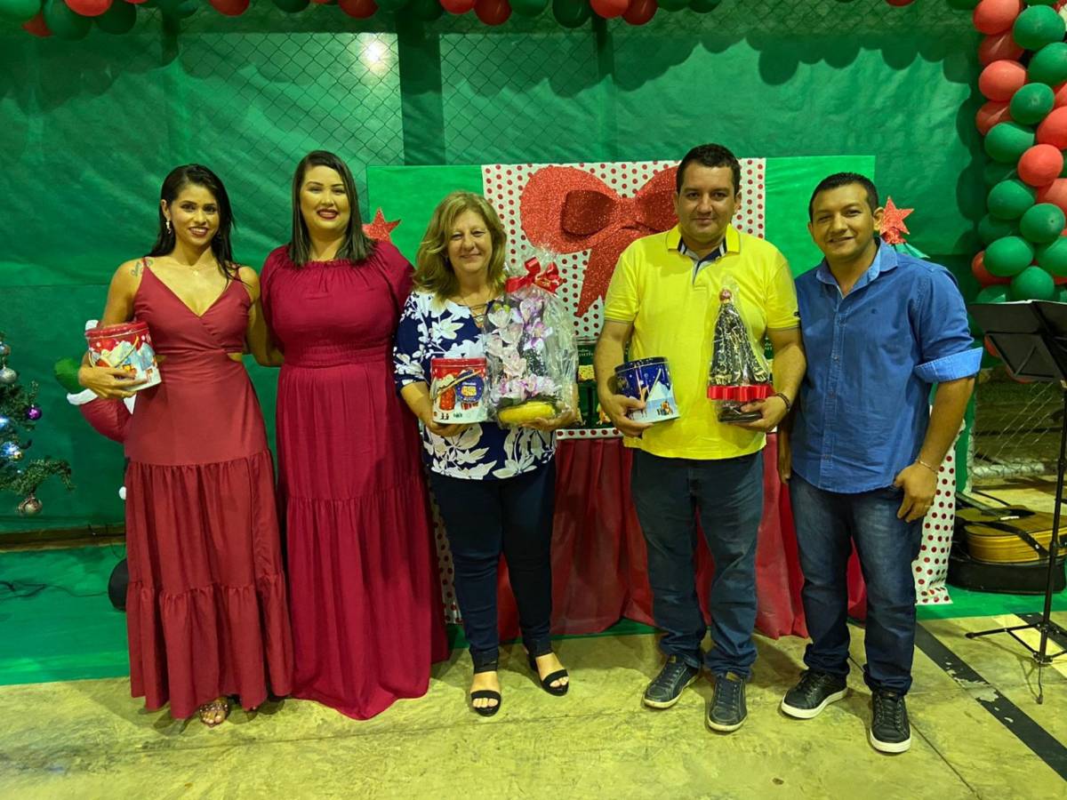 Prefeito Diego Taques e professora Nilseia são homenageados pela escola Dom Campelo