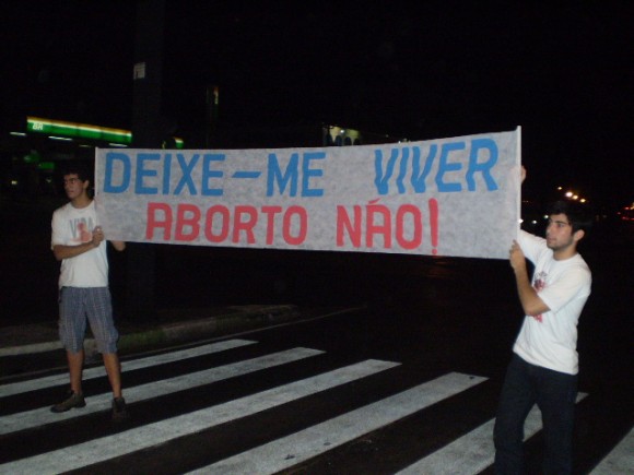 ASSOCIAÇÃO ESPÍRITA PROMOVE CAMPANHA EM LEVERGER