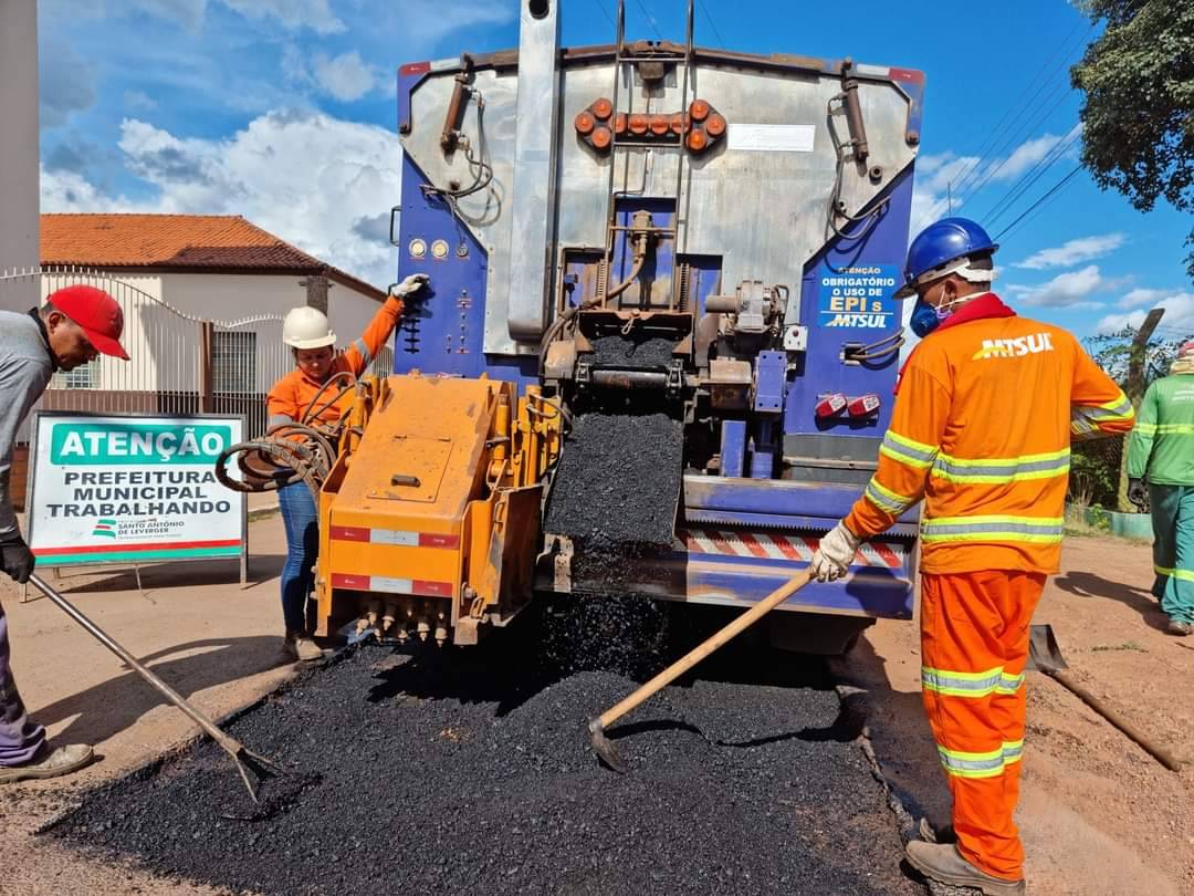 Prefeitura inicia operação tapa-buracos em Leverger; Veja Fotos e Vídeos
