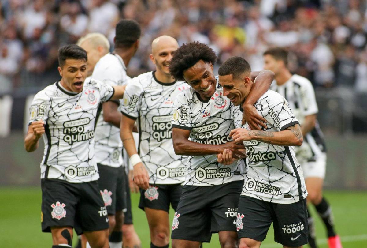 Líder da Série A, Corinthians chega hoje a Mato Grosso para enfrentar o Cuiabá