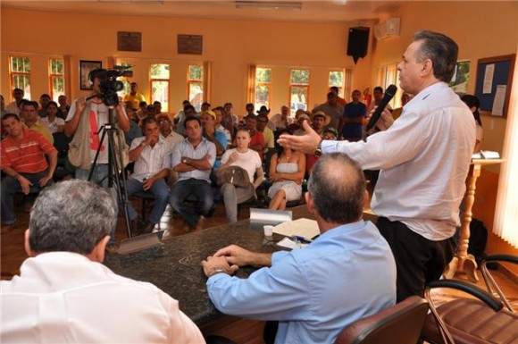 ANTERO DISCUTE REGULARIZAÇÃO AMBIENTAL 