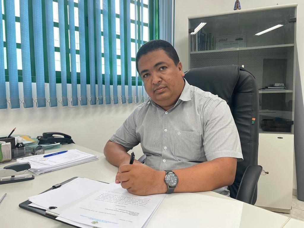 Presidente da Câmara de Santo Antônio de Leverger concede auxílio-alimentação mensal de R$ 500 aos servidores