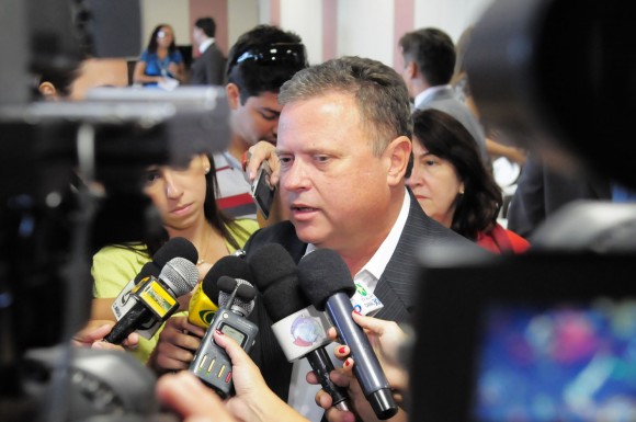 MAGGI É HOMENAGEADO POR LÍDERES COMUNITÁRIOS