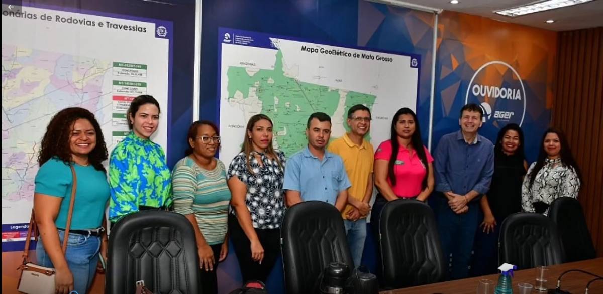 Prefeita e vereadores buscam na Ager soluções para problemas no transporte intermunicipal ; Assista vídeo