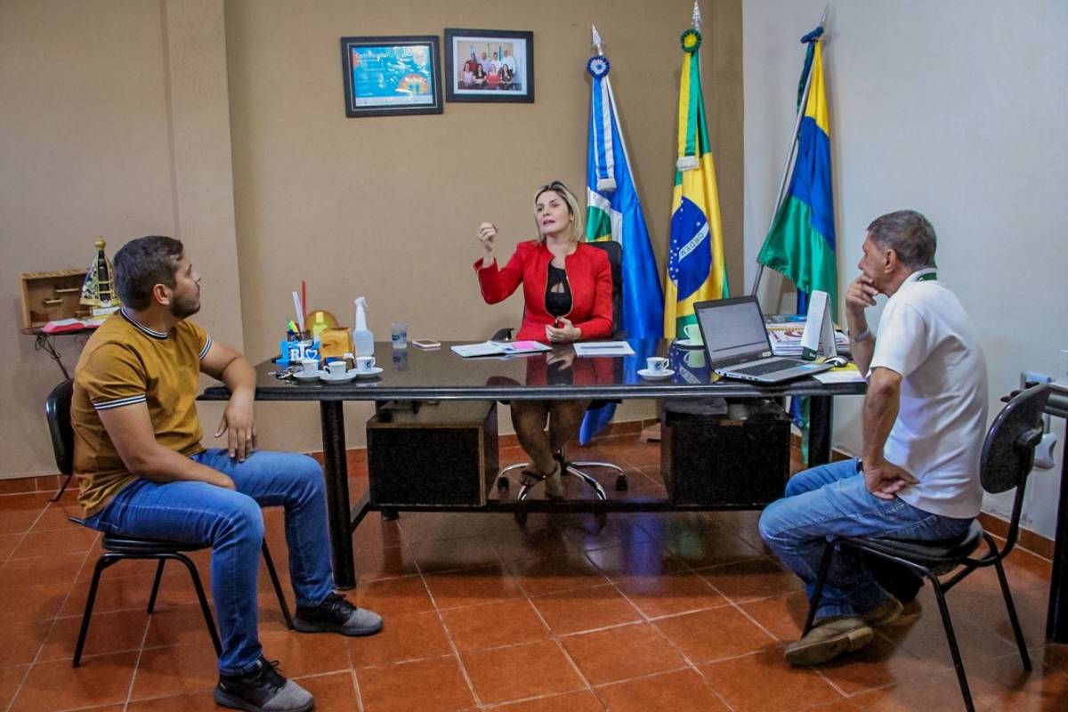 Prefeita Marilza reforça compromisso de realizar regularização fundiária rural na comunidade do PA Fica Faca