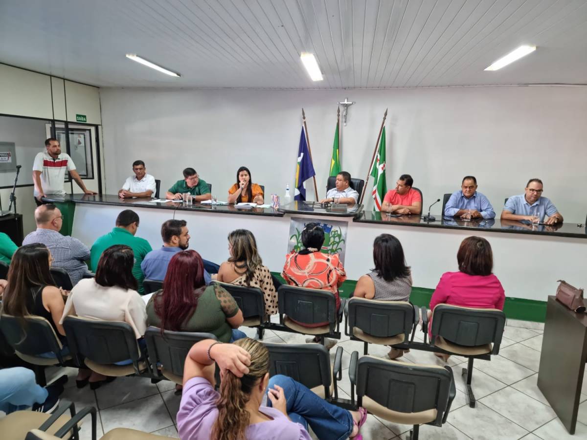 Francieli e Rominho lideram reunião com vereadores e secretariado que define quais são as ações, programas e obras prioritárias para Leverger