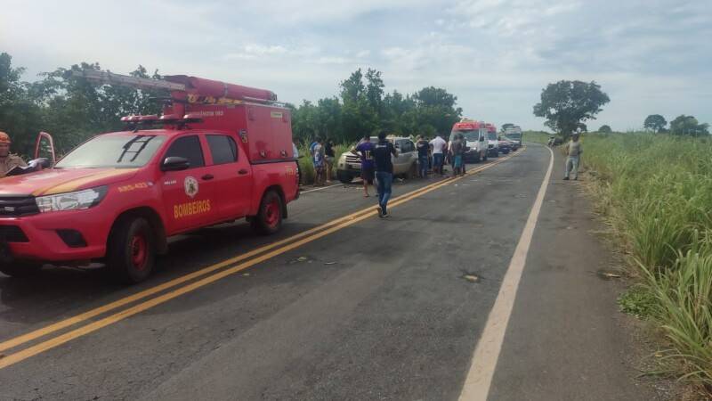 Homem morre em acidente entre caminhonete e utilitário na manhã desta 2ª na MT-010