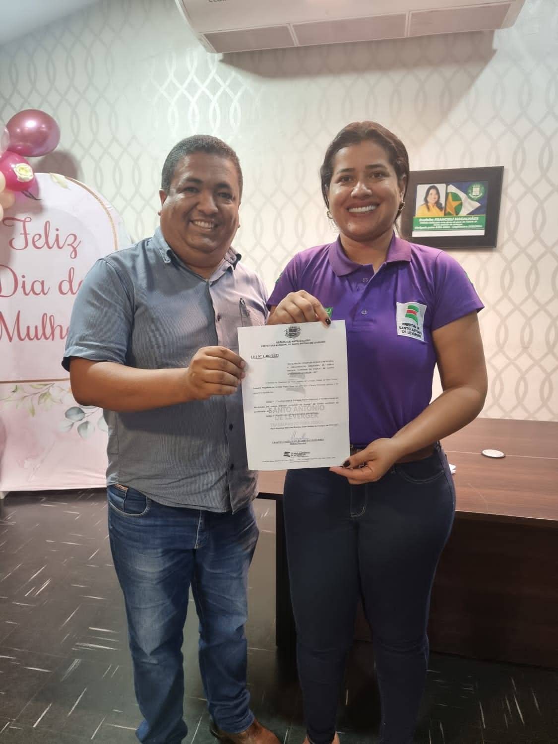 Rominho articula e prefeita sanciona lei que torna organização religiosa 'Antônio de Pádua' de utilidade pública 