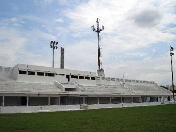 Empate, tiros, PMs e prisões no jogo Cuiabá x REC no Dutra
