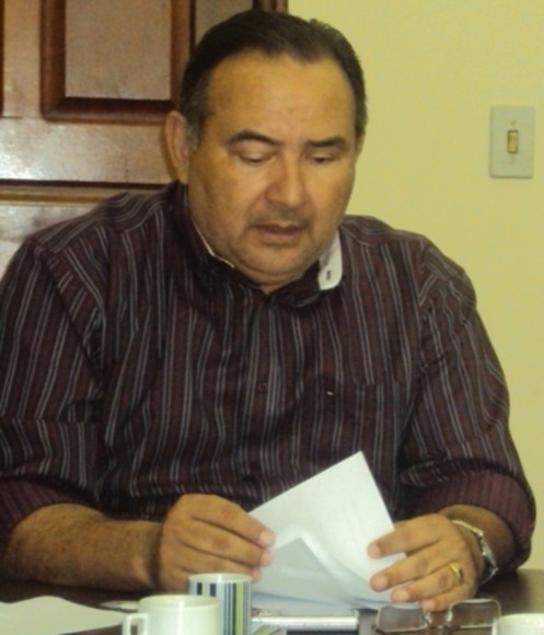 HARRISSON PEDE RECONSIDERAÇÃO SOBRE DEMISSÃO