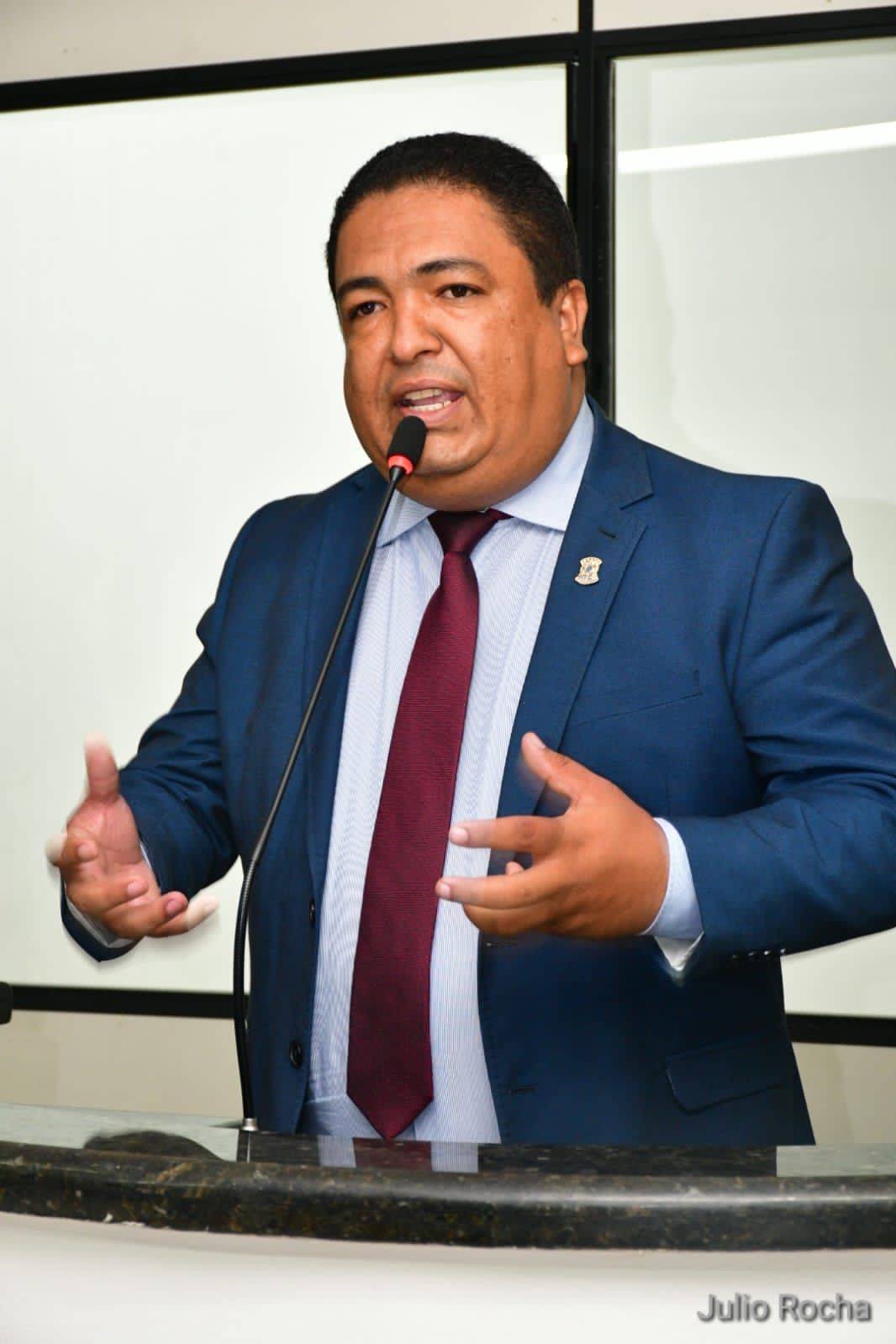 Vereador faz indicação ao governo e busca apoio da Assembleia Legislativa para reforma de escola em distrito onde nasceu Marechal Rondon