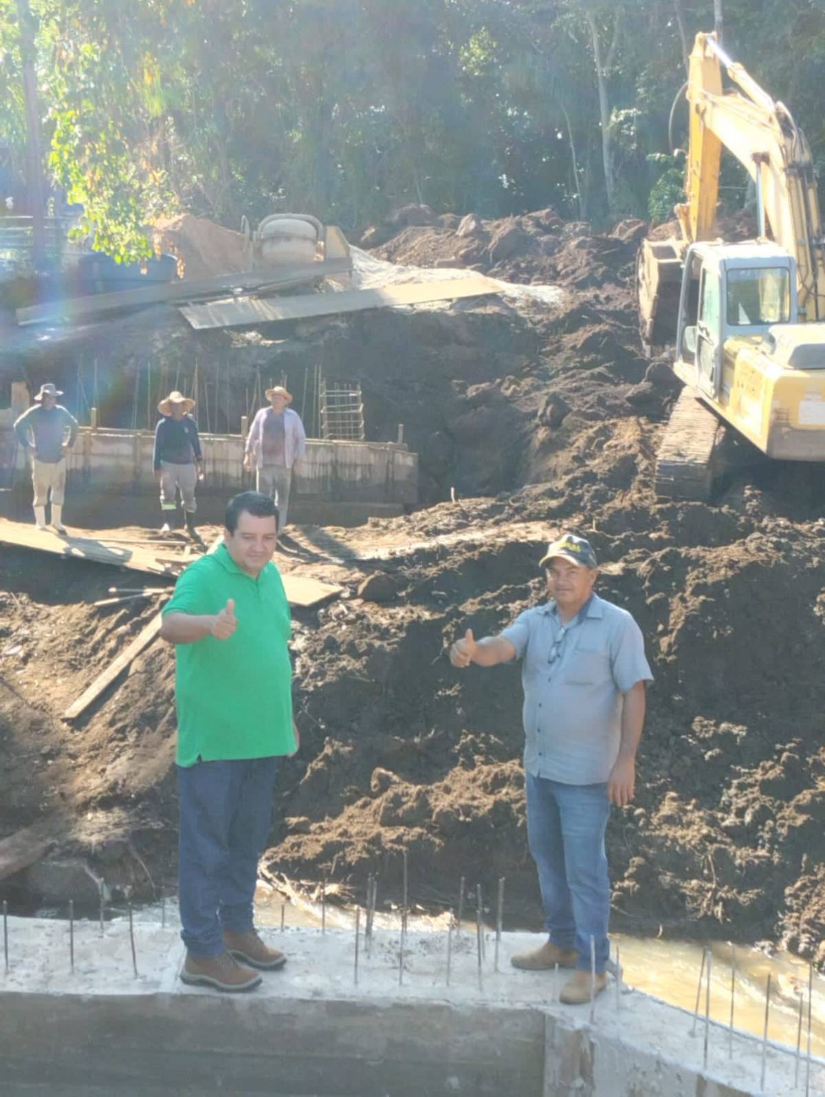 Prefeito Diego Taques faz vistoria em obras de construção da Ponte de Concreto sobre o Rio Acorizal; Assista Vídeo