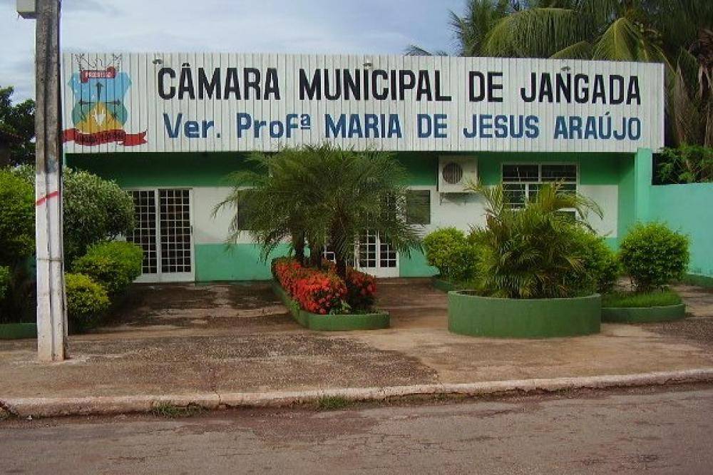 Câmara de Jangada cancela sessão porque vereador estava com 'dor de barriga'; Assista Vídeo