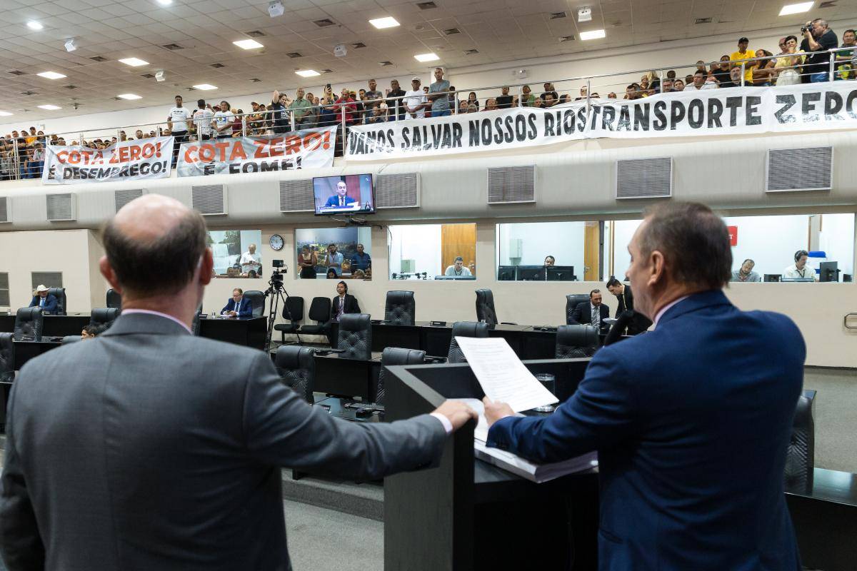 Deputados aprovam projeto que proíbe transporte de peixes por 5 anos