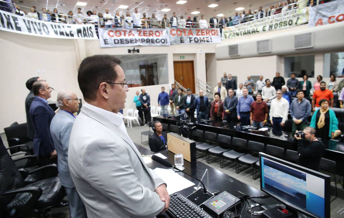 Botelho retira PL da Pesca de pauta