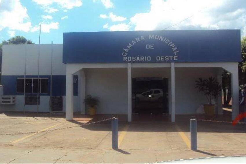 Prefeito de Rosário Oeste entra com mandado de segurança contra Câmara Municipal
