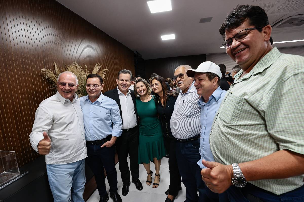Prefeitos(as) do Vale do Rio Cuiabá firmam convênio inédito para garantir escrituras a 13 mil famílias