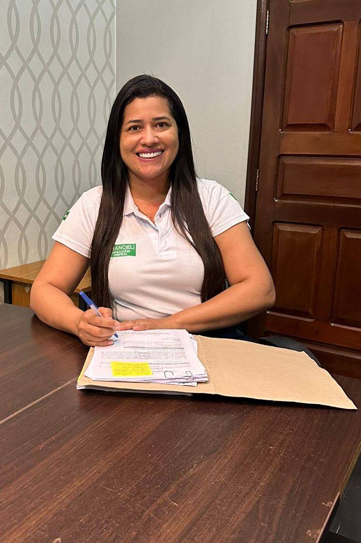 Prefeita sanciona Lei e garante valorização dos profissionais da Saúde de Leverger