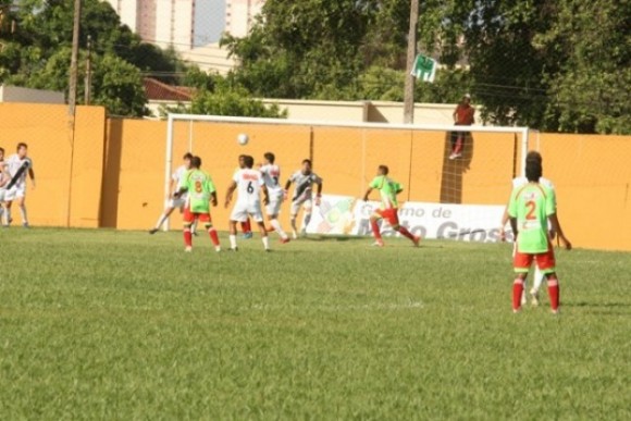 Operário faz 3 a 1  e despacha Mixto na Copa MT