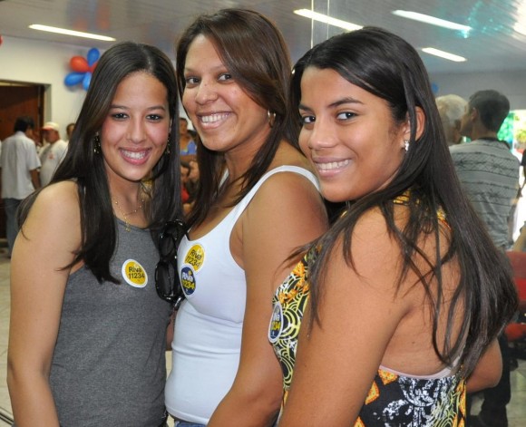 JOVENS BONITAS E POLITIZADAS 