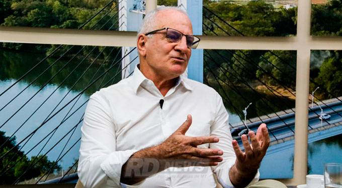 Prefeito de Chapada troca MDB pelo União e caminha livre à reeleição