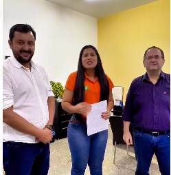 Francieli assina acordo histórico, garante descontos em Universidade para moradores de Leverger, abrindo portas para o futuro acadêmico
