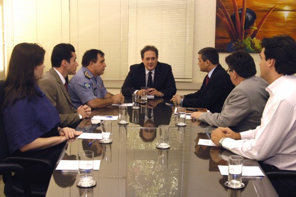 Presidente do TRE e secretário planejam segurança em Leverger