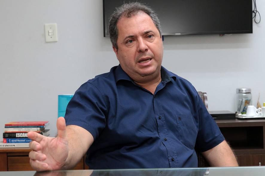 Secretário de Governo diz que vereadora brinca com a Justiça e abusa de vitimismo