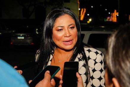 Justiça suspende processo de cassação da vereadora Fabiana Nascimento