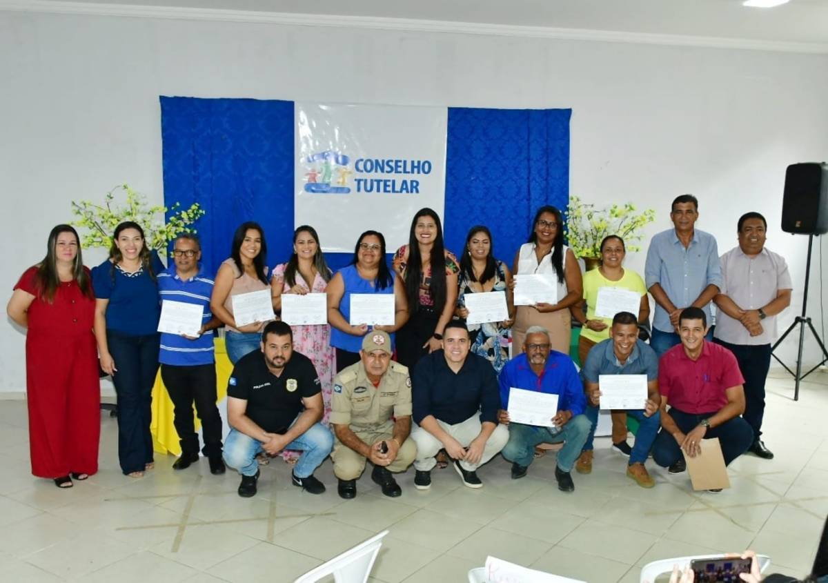 Prefeita e vereadores participam de cerimônia de posse de Conselheiros Tutelares de Leverger