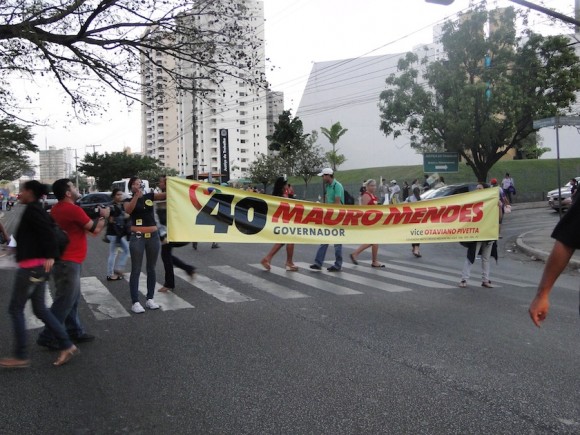 Adesivaço Mais 40 reúne Juventude de Mauro em Cuiabá