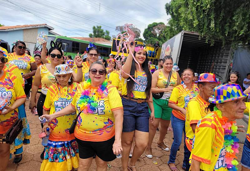 Carnaval da Melhor Idade em Varginha promovido pela prefeitura de Leverger encanta participantes