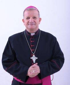 Arcecebispo está em Roma