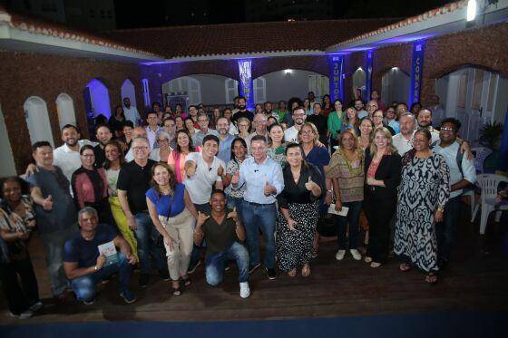 Botelho reúne mais de 100 profissionais de educação para discutir plano para Cuiabá