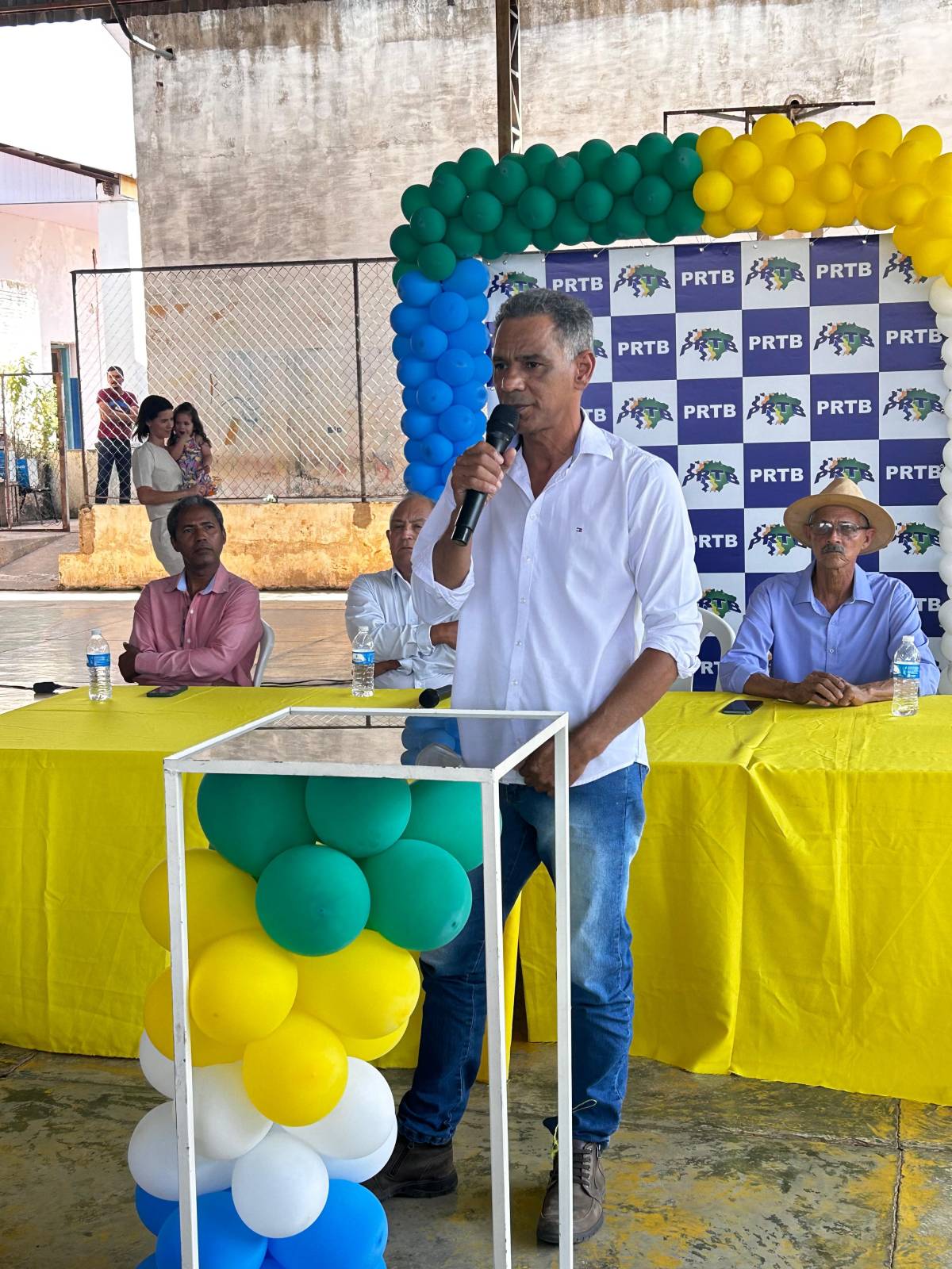 Ex-secretário de Obras é homologado como candidato a prefeito, vereador é vice
