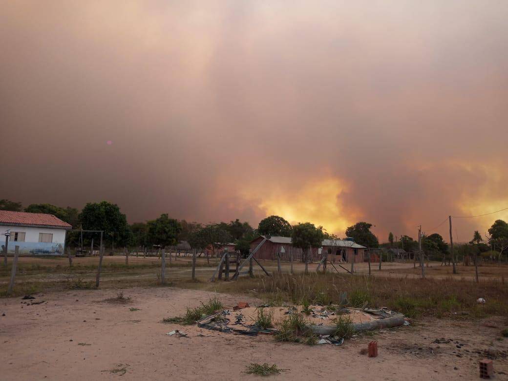 Presidente da câmara solicita apoio do Corpo de Bombeiros para combater incêndio na aldeia Perigara