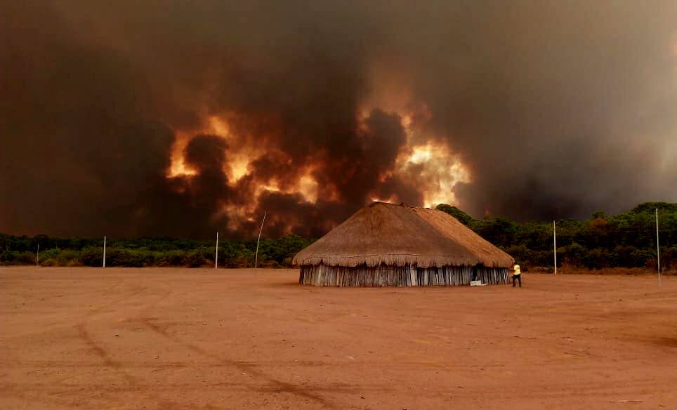 Funai desmente boatos e garante acesso livre do Corpo de Bombeiros para combater queimadas em terras indígenas  