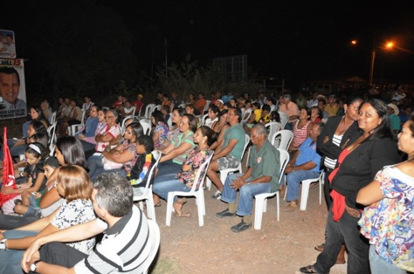 Caravana da candidata Glorinha visita 10 localidades em três dias