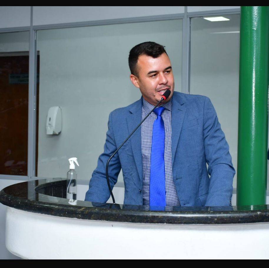 Vereador Rafael Silva cobra ação da Energisa para manter estável fornecimento de energia em Santo Antônio de Leverger