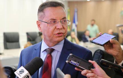 Após eleições, Botelho diz que Mauro foi 'infeliz' e cobra deputados na AL